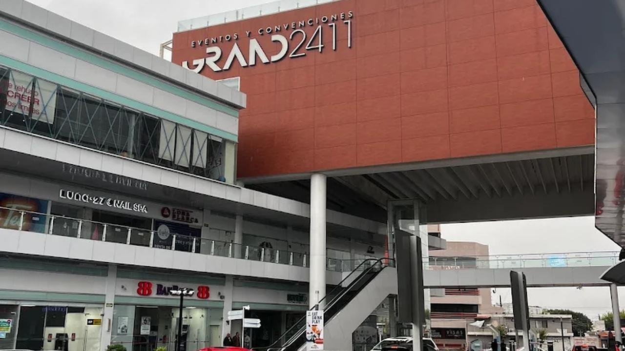 Salón Grand 2411
