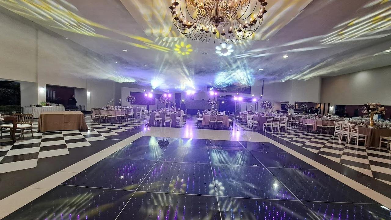 Salón Social Joaquín Cisneros